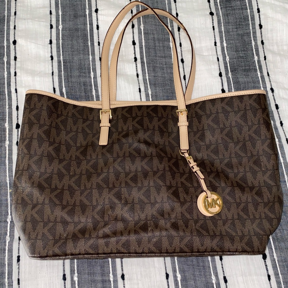 Michael Kors Jet Set Tote (Large)